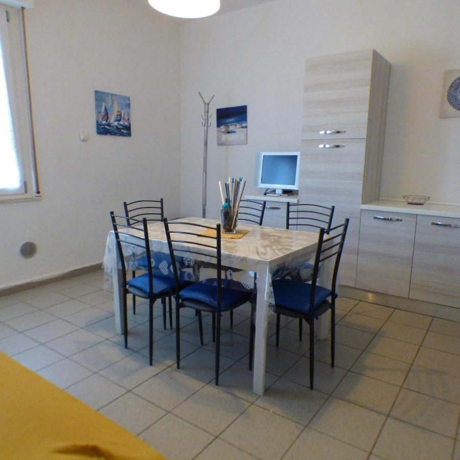 Complesso Oasi Appartement Tirrenia Buitenkant foto