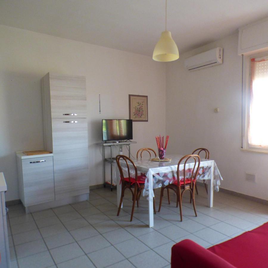 Complesso Oasi Appartement Tirrenia Buitenkant foto